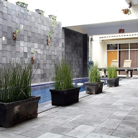 Green Leaf Guest House Maguwo Buitenkant foto